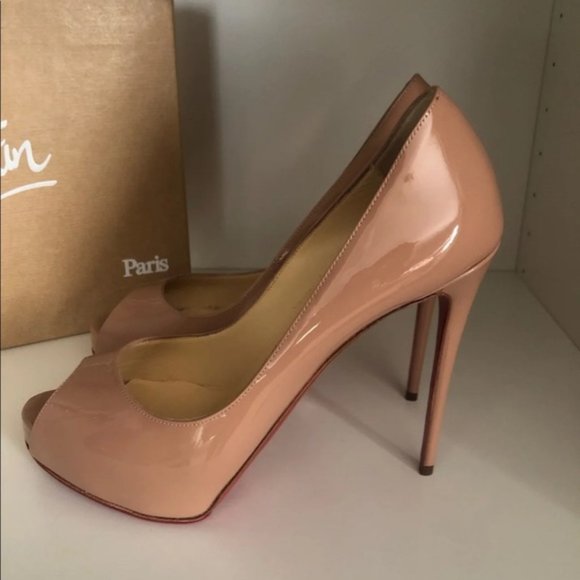 Christian Louboutin Shoes - Christian Louboutin Very Prive Nude Patent Heels